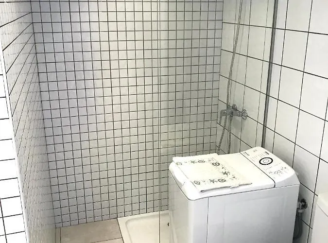 Lagos Renovated New Kitchen & Cotillo