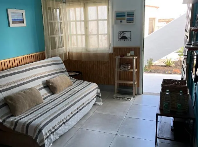 Lagos Renovated New Kitchen & Apartman *