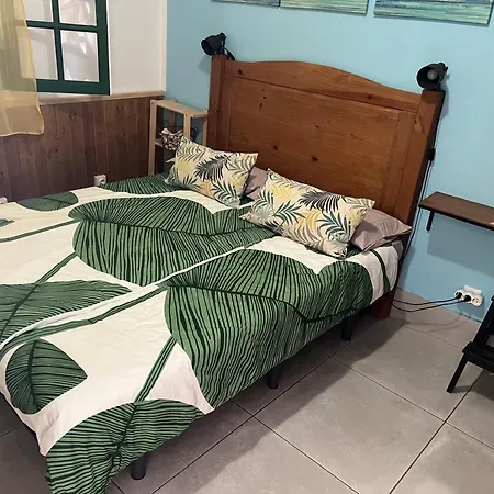 Apartment Lagos Renovated New Kitchen &