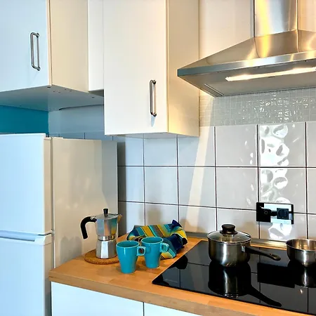 Апартаменты Lagos Renovated New Kitchen &