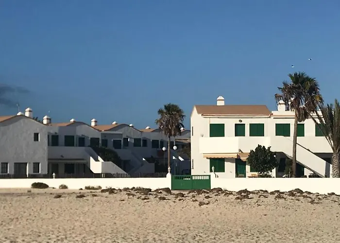 דירה Lagos Renovated New Kitchen & *